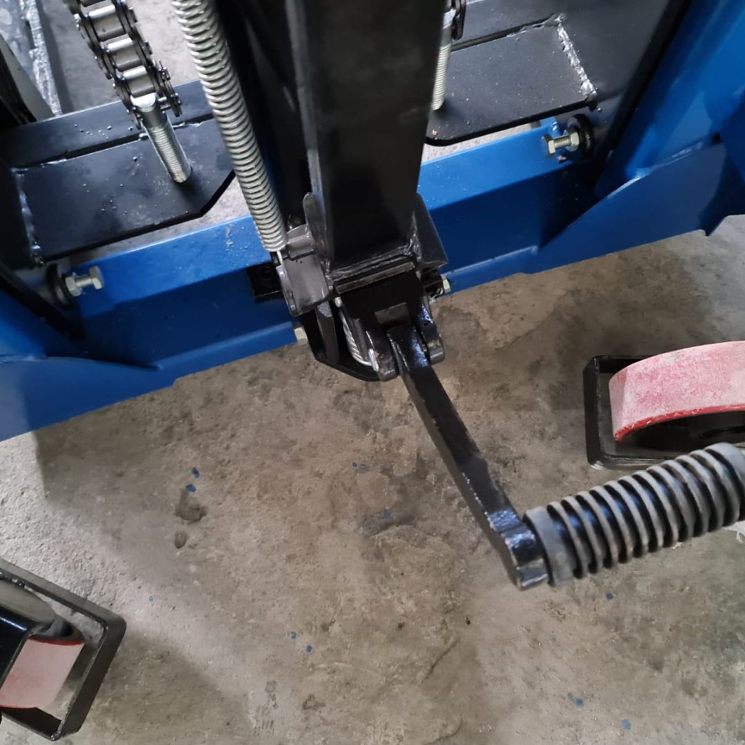 Recife Locações Emp 1500kg 6