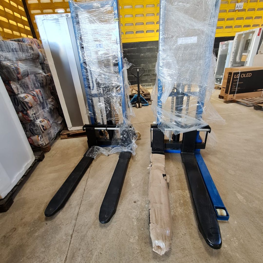 Recife Locações Emp 1500kg 9